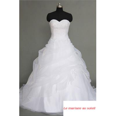 Achat en ligne ! Robe de mariée Aileen blanche T 38, t42, t46 organza broderie bustier en coeur