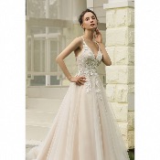 Achat en ligne, Robe de mariée Cecile ivoire ou Pink/Nude T 32 à 58 avec bretelles et broderies