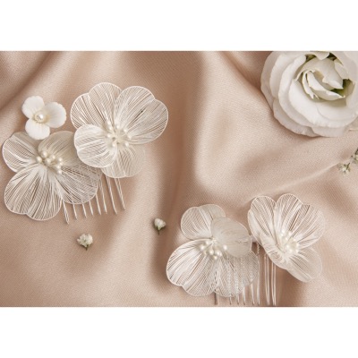Lot de 2 peignes argentés orné de fleurs 3D ivoire