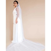 Voile de mariée doux long Ivoire avec bordure perlée