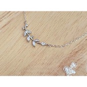 Collier de dos de mariée artisanal fleur doré ou argenté