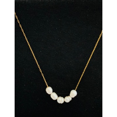 Collier fantaisie avec 5 perles d’eau douce, doré 