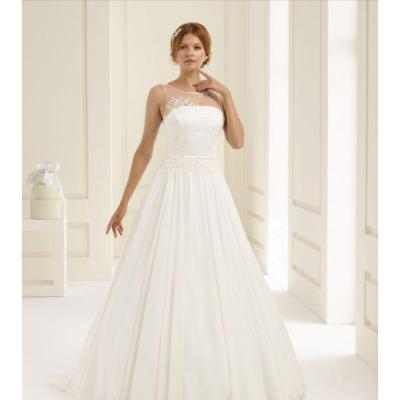 Achat en ligne, Robe de mariée Adria Bianco Evento ivoire fluide T 36,  dernière taille !