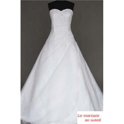 Destockage Robe de mariée Cinderella blanche T  36, 40 et 44 princesse organza broderie