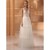 Destockage - de 500� Robe de mari�e Meggi T 38 et 42