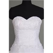 Achat en ligne ! Robe de mariée Aileen blanche T 38, t42, t46 organza broderie bustier en coeur