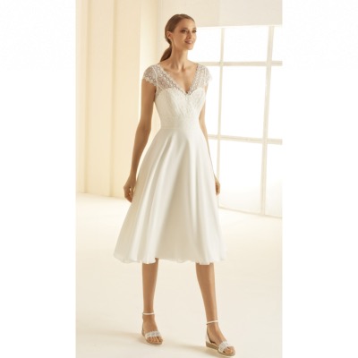 Achat en ligne. Robe de mariée courte Bornéa marque Bianco Evento T 36 à 46 