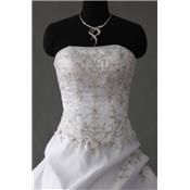 Achat en ligne, Robe de mariée Jade blanche T 40 satin broderies