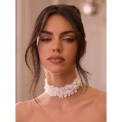 Collier de mariée ras de cou, perles et fleurs en 3D