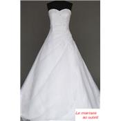 Destockage Robe de mariée Cinderella blanche T  36, 40 et 44 princesse organza broderie