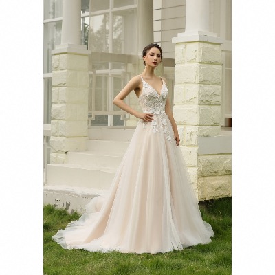 Achat en ligne, Robe de mariée Cecile ivoire ou Pink/Nude T 32 à 58 avec bretelles et broderies