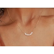 Collier fantaisie avec 5 perles d’eau douce, doré 