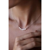 Collier fantaisie avec 5 perles d’eau douce, doré 